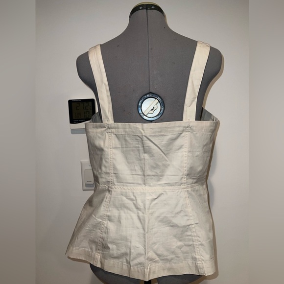 Button Down Tank
Color:Barely Beige
Size:10 - Picture 5 of 5